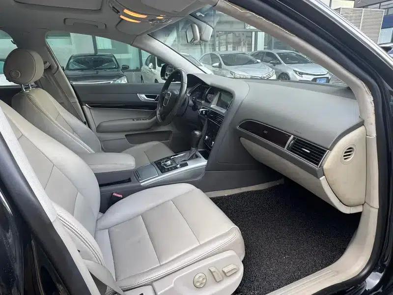 Audi A6L 2010 2.0 TFSI Automatic Standard Edition — миниатюра 10