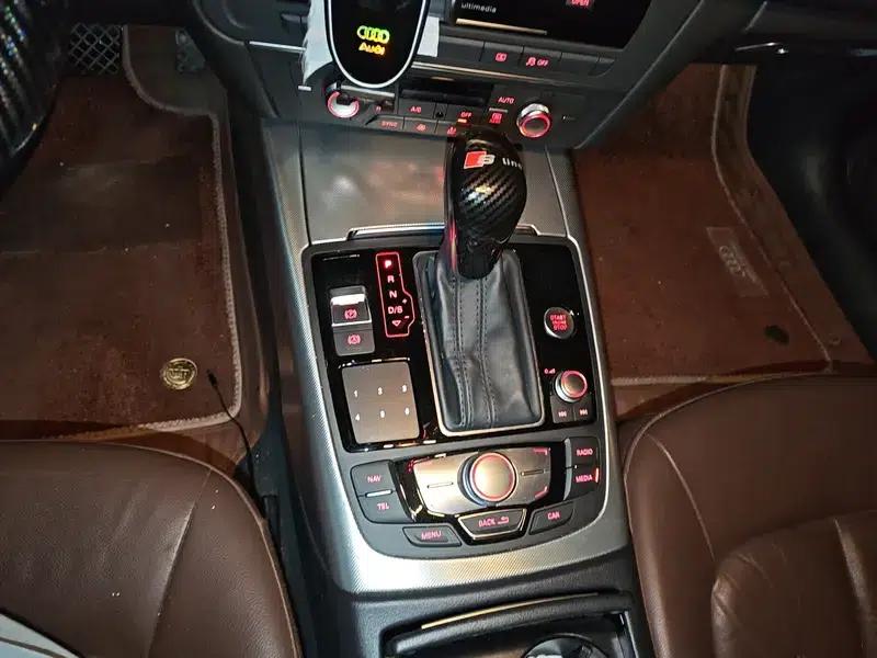 Audi A6L 2018 30th Anniversary Edition 45 TFSI quattro Sport — миниатюра 14