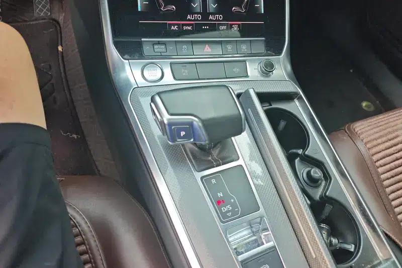 Audi A6L 2019 45 TFSI Premium Dynamic Edition — миниатюра 15