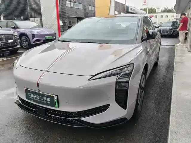 Hongqi EH7 2025 640 AWD Smart Selection Edition