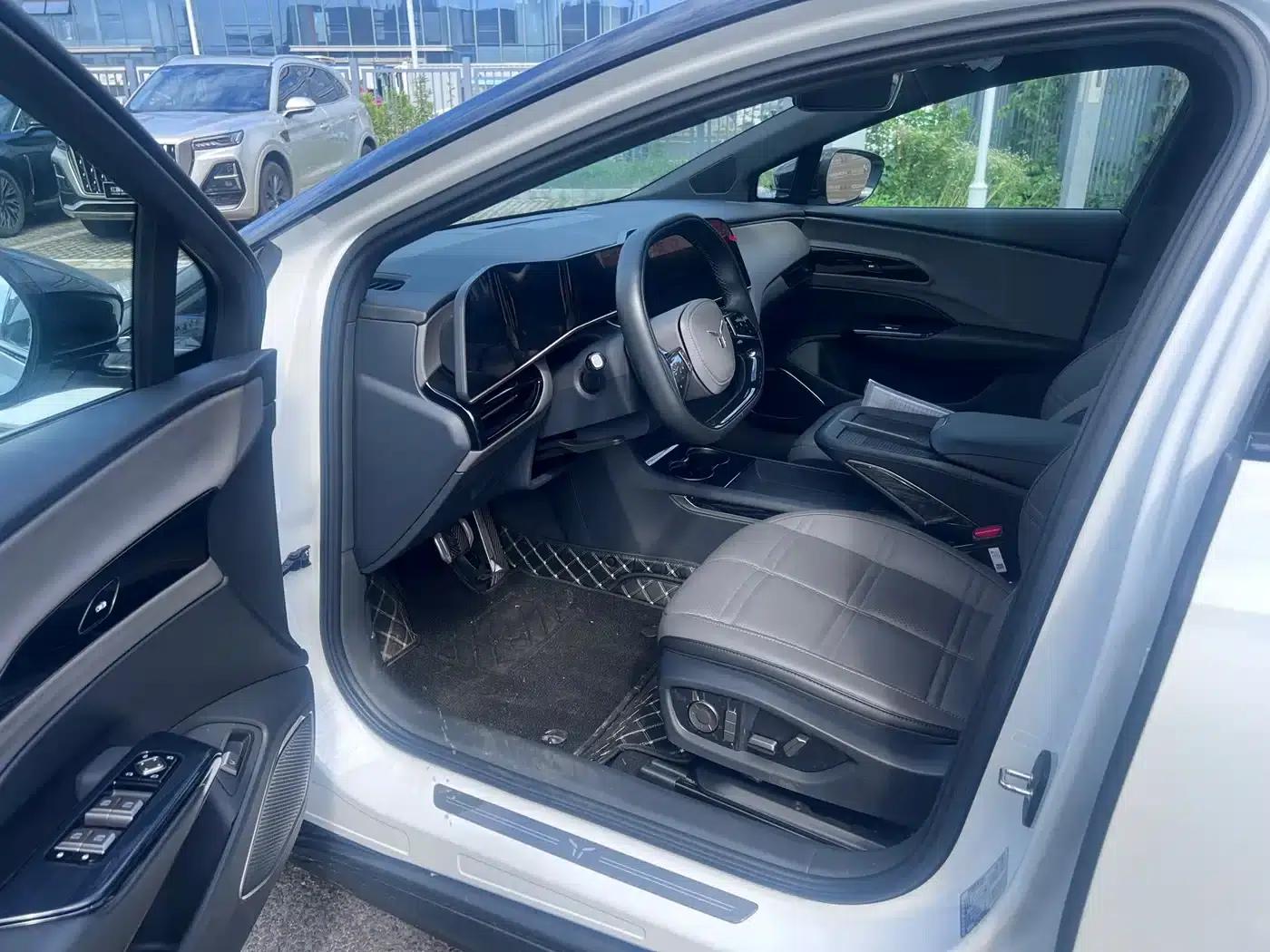 Hongqi EH7 2024 690 Pro — миниатюра 4