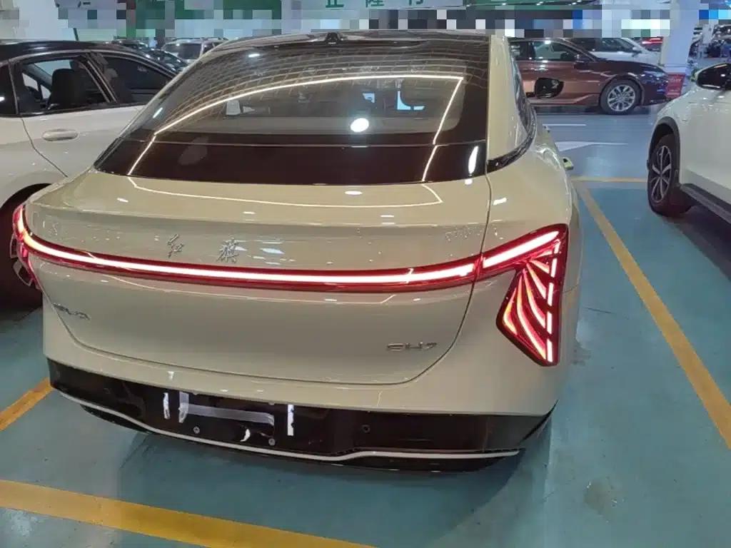 Hongqi EH7 2025 Model 690 Smart Selection Edition — миниатюра 6