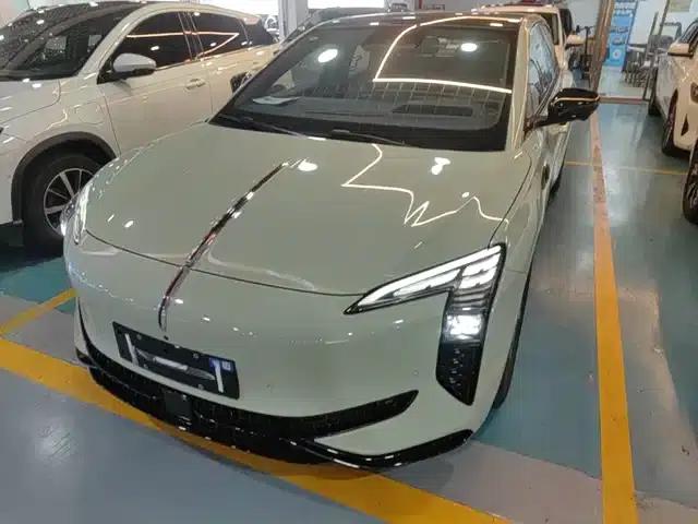 Hongqi EH7 2025 Model 690 Smart Selection Edition