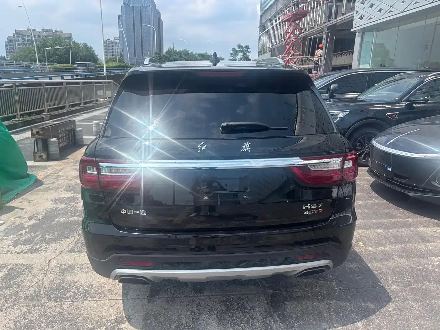 Hongqi HS7 2022 2.0T DCT 2WD Intelligent Flagship Edition (5-seater) — миниатюра 6