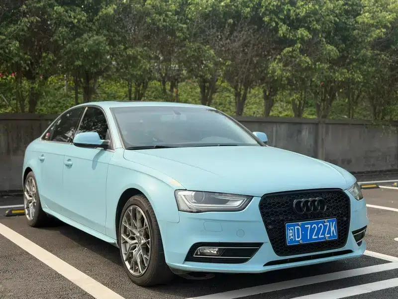 Audi A4L 2013 35 TFSI Automatic Standard Edition — миниатюра 3