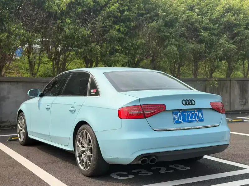 Audi A4L 2013 35 TFSI Automatic Standard Edition — миниатюра 4