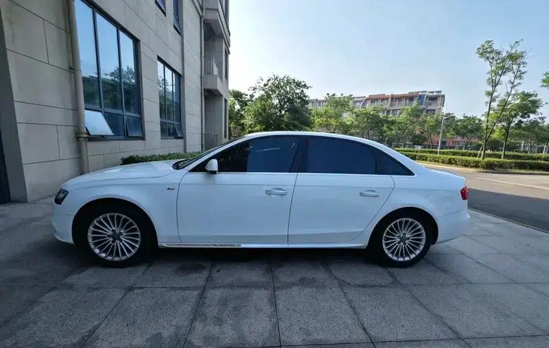 Audi A4L 2016 30 TFSI Classic Edition Automatic Comfort Model — миниатюра 3