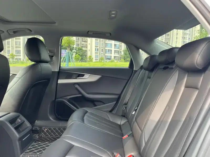 Audi A4L 2019 35 TFSI Progressive (National V Emission Standard) — миниатюра 11