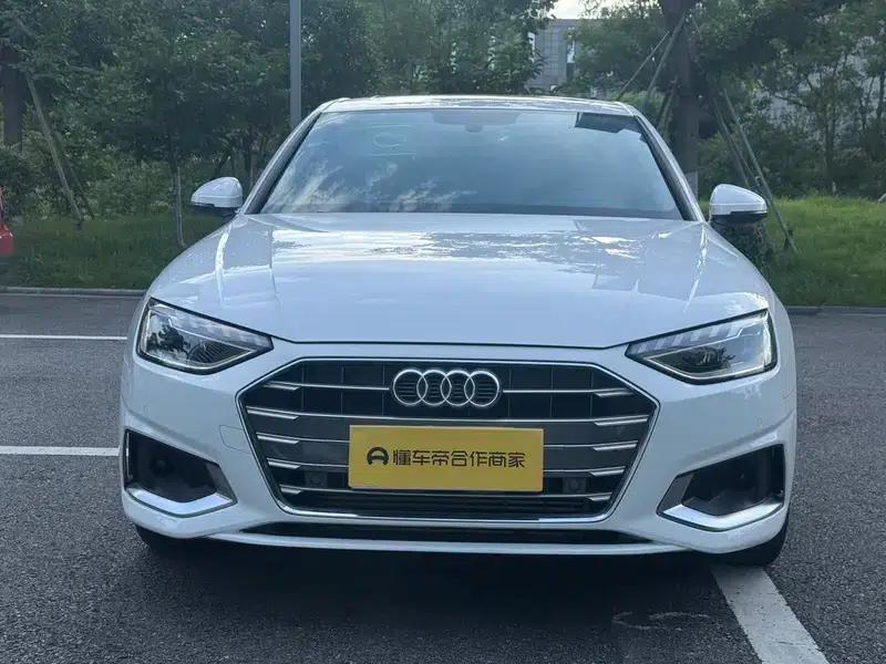 Audi A4L 2022 40 TFSI Fashion Dynamic Edition — миниатюра 2
