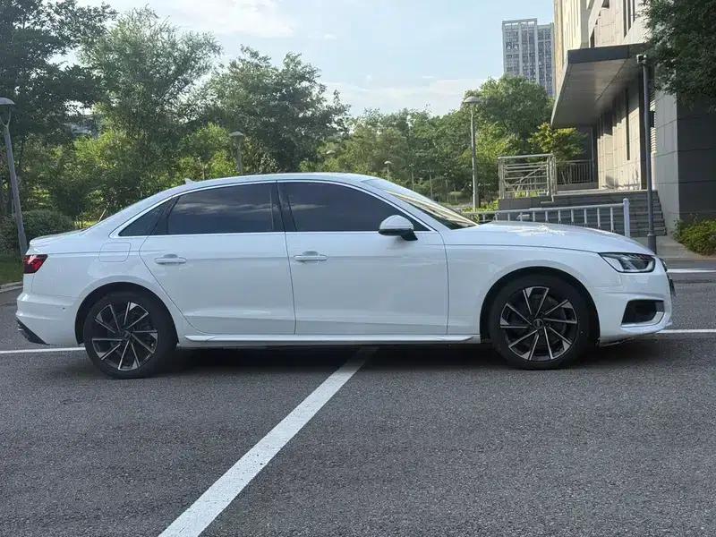 Audi A4L 2022 40 TFSI Fashion Dynamic Edition — миниатюра 7