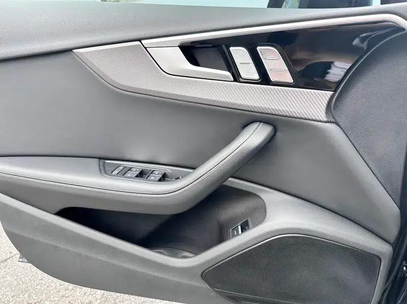 2024 Audi A4L 40 TFSI quattro RS Package (Sports Edition) — миниатюра 14
