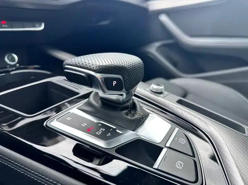 2024 Audi A4L 40 TFSI quattro RS Package (Sports Edition) — миниатюра 19