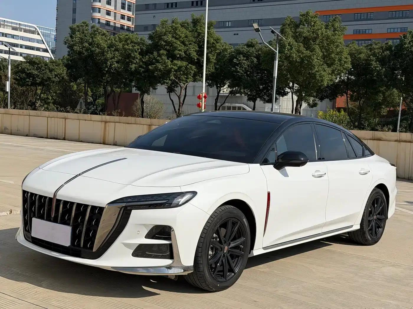Hongqi H6 2024 2.0T Premium Edition — миниатюра 1