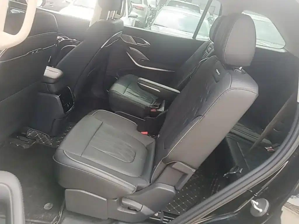Hongqi HS7 PHEV 2024 2.0T PHEV 4WD Flagship Edition 6-seater — миниатюра 17