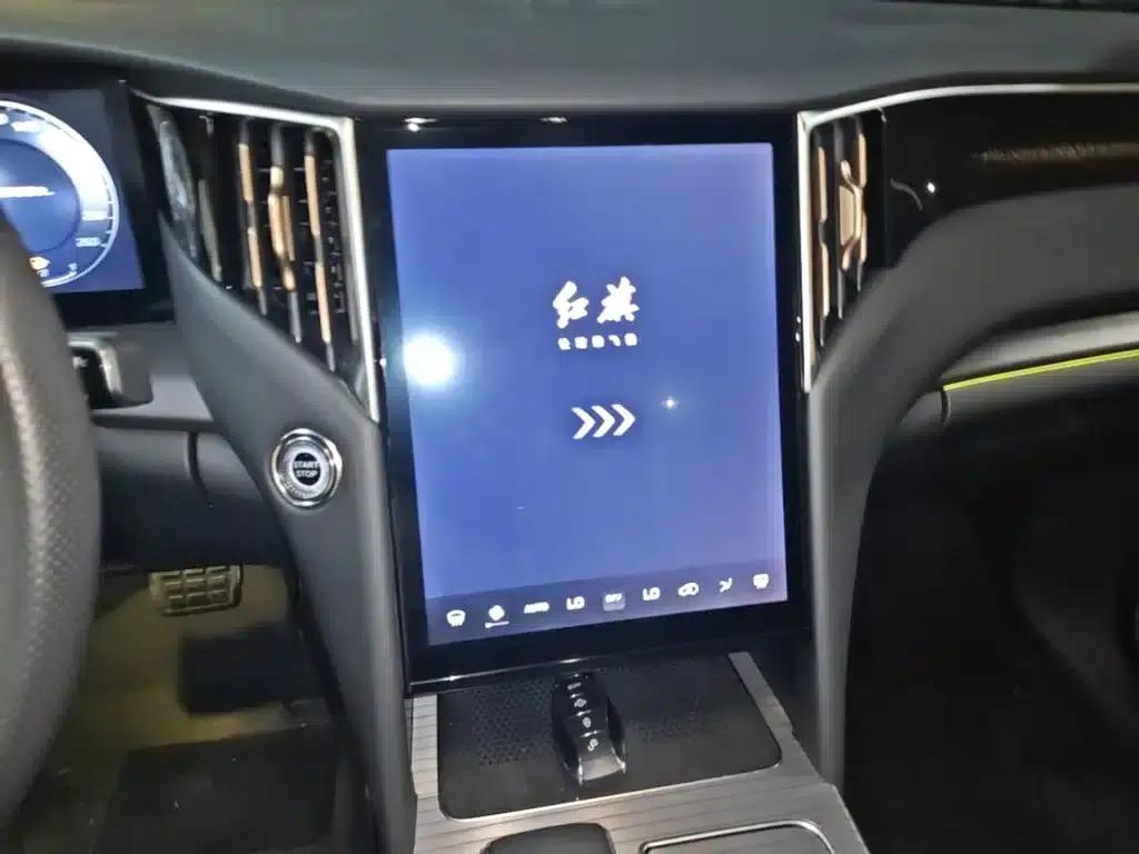 Hongqi HS7 PHEV 2024 2.0T PHEV 4WD Flagship Edition 6-seater — миниатюра 13