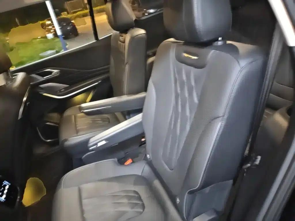 Hongqi HS7 PHEV 2024 2.0T PHEV 4WD Flagship Edition 6-seater — миниатюра 17