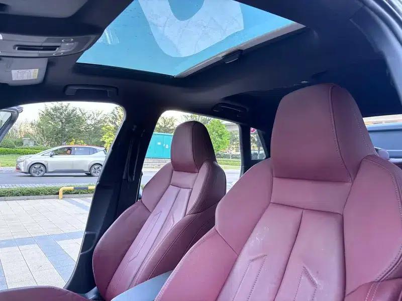 Audi A3 2021 Sportback 35 TFSI Limited Edition (Wang Yibo Collaboration) — миниатюра 28