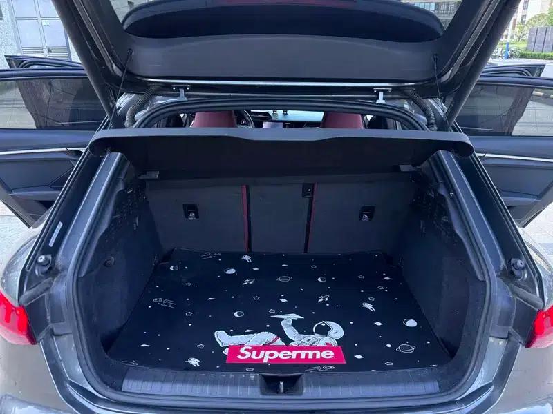 Audi A3 2021 Sportback 35 TFSI Limited Edition (Wang Yibo Collaboration) — миниатюра 30