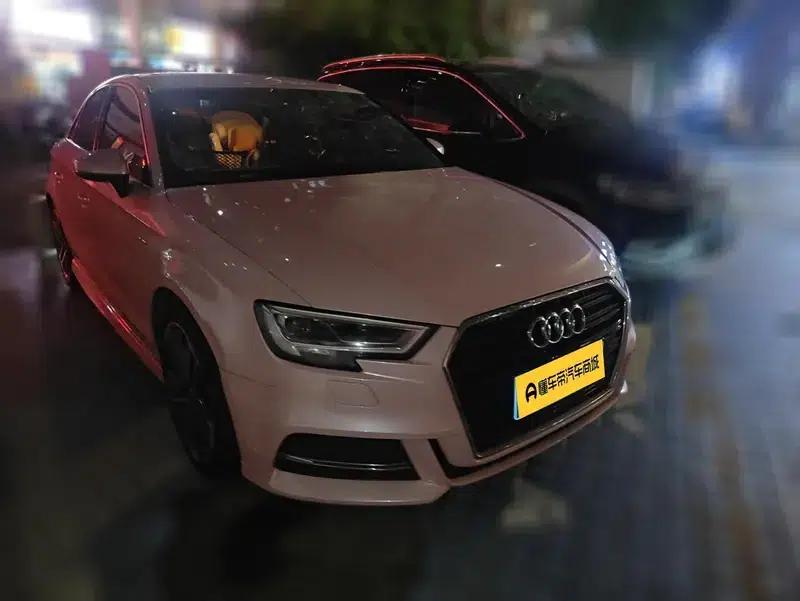 Audi A3 2018 30th Anniversary Edition Limousine 35 TFSI Fashion Model — миниатюра 6