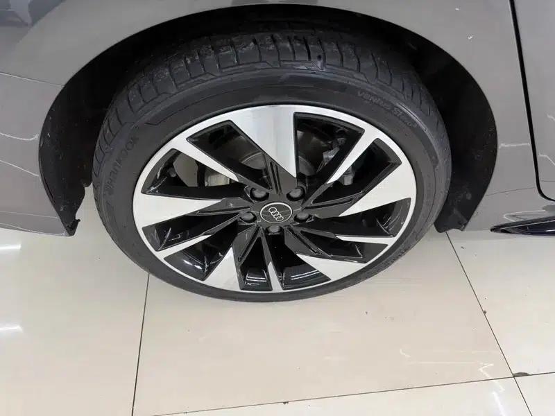 Audi A3 2023 Facelift A3L Limousine 35 TFSI Sporty Edition — миниатюра 12