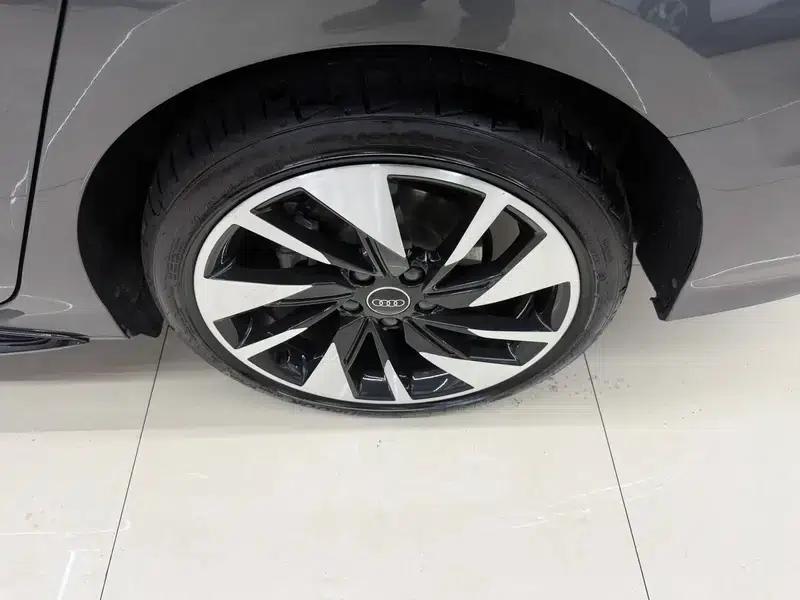 Audi A3 2023 Facelift A3L Limousine 35 TFSI Sporty Edition — миниатюра 7
