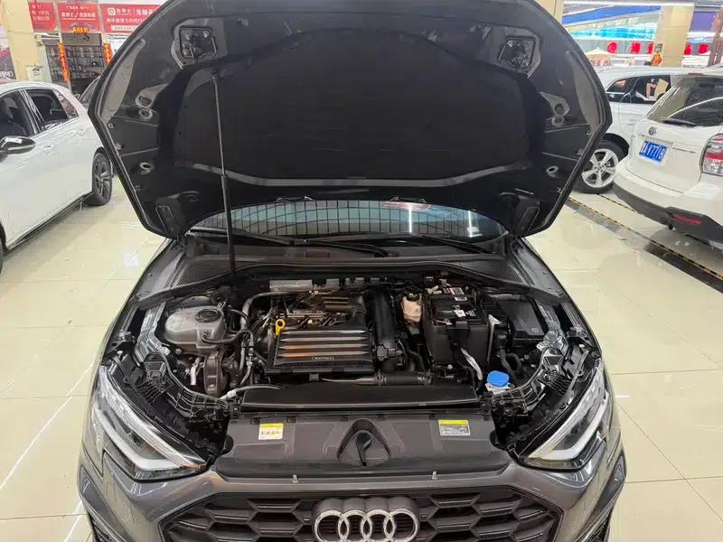 Audi A3 2023 Facelift A3L Limousine 35 TFSI Sporty Edition — миниатюра 8