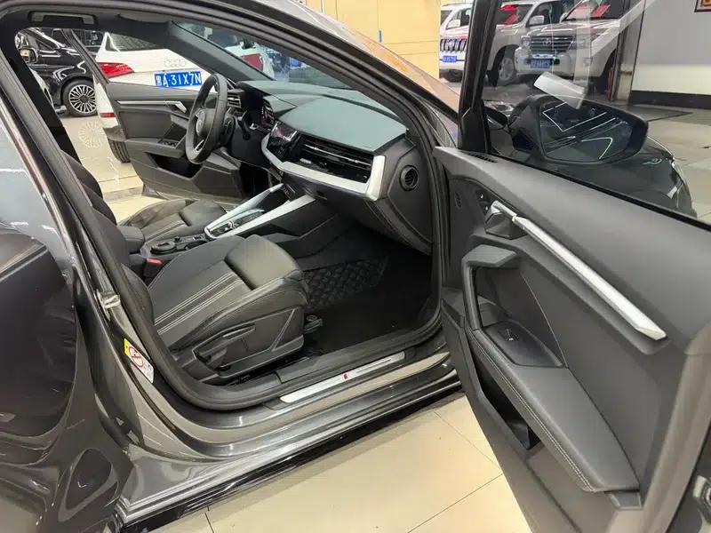 Audi A3 2023 Facelift A3L Limousine 35 TFSI Sporty Edition — миниатюра 10