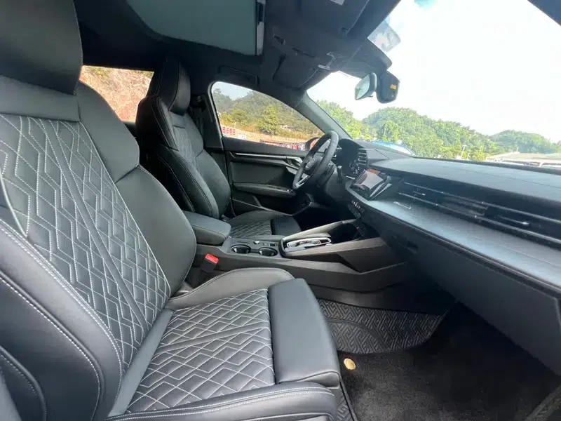 Audi A3 2026 Sportback 35 TFSI Flying Spur Luxury Edition — миниатюра 8