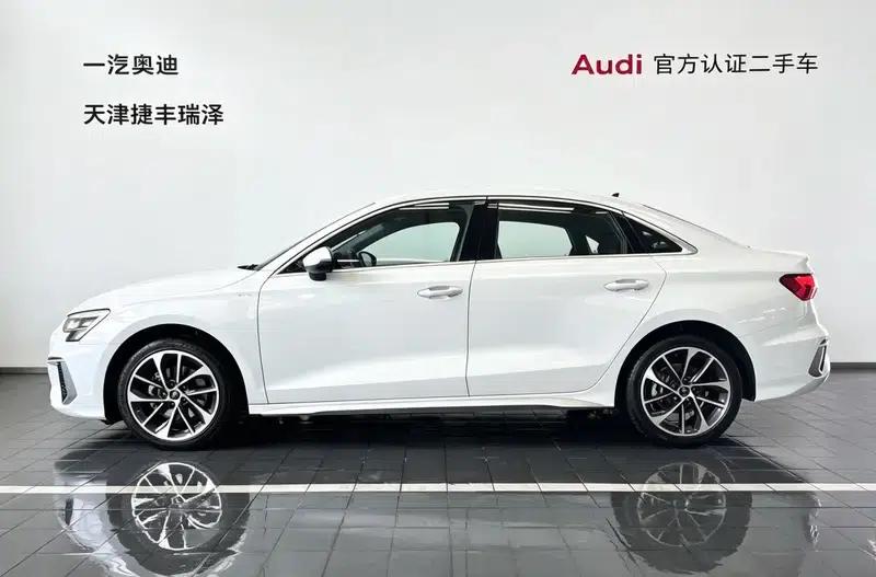 Audi A3 2023 Facelift A3L Limousine 35 TFSI Progressive Sport — миниатюра 4