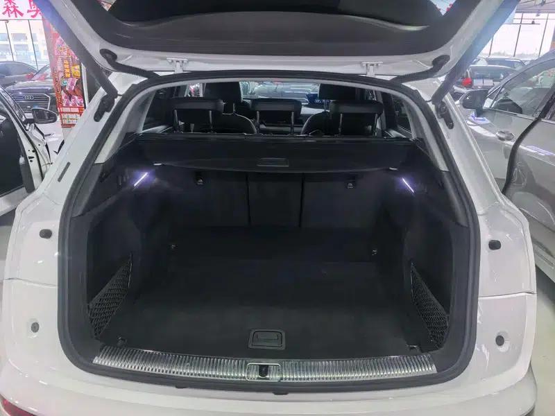 Audi Q5L 2020 40 TFSI Luxury Fashion Edition — миниатюра 11