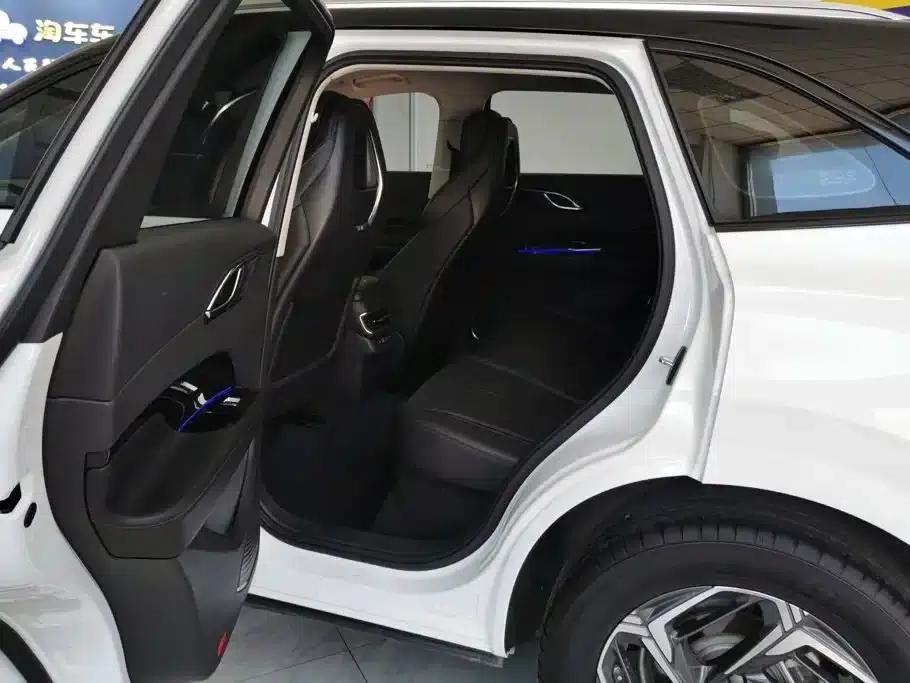 Hongqi HS3 2023 1.5T 2WD Goodness Edition — миниатюра 11