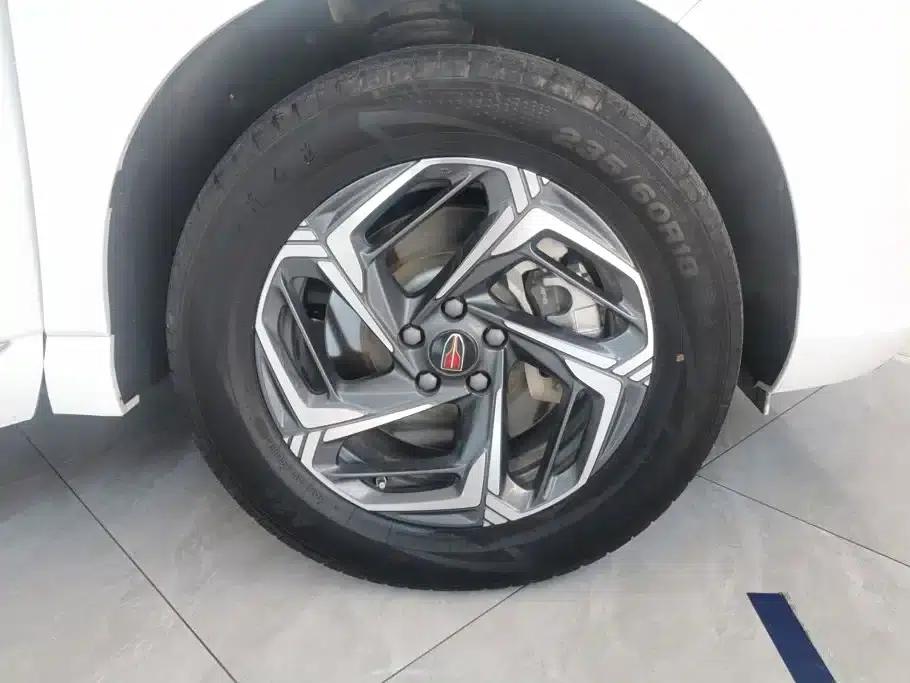 Hongqi HS3 2023 1.5T 2WD Goodness Edition — миниатюра 6