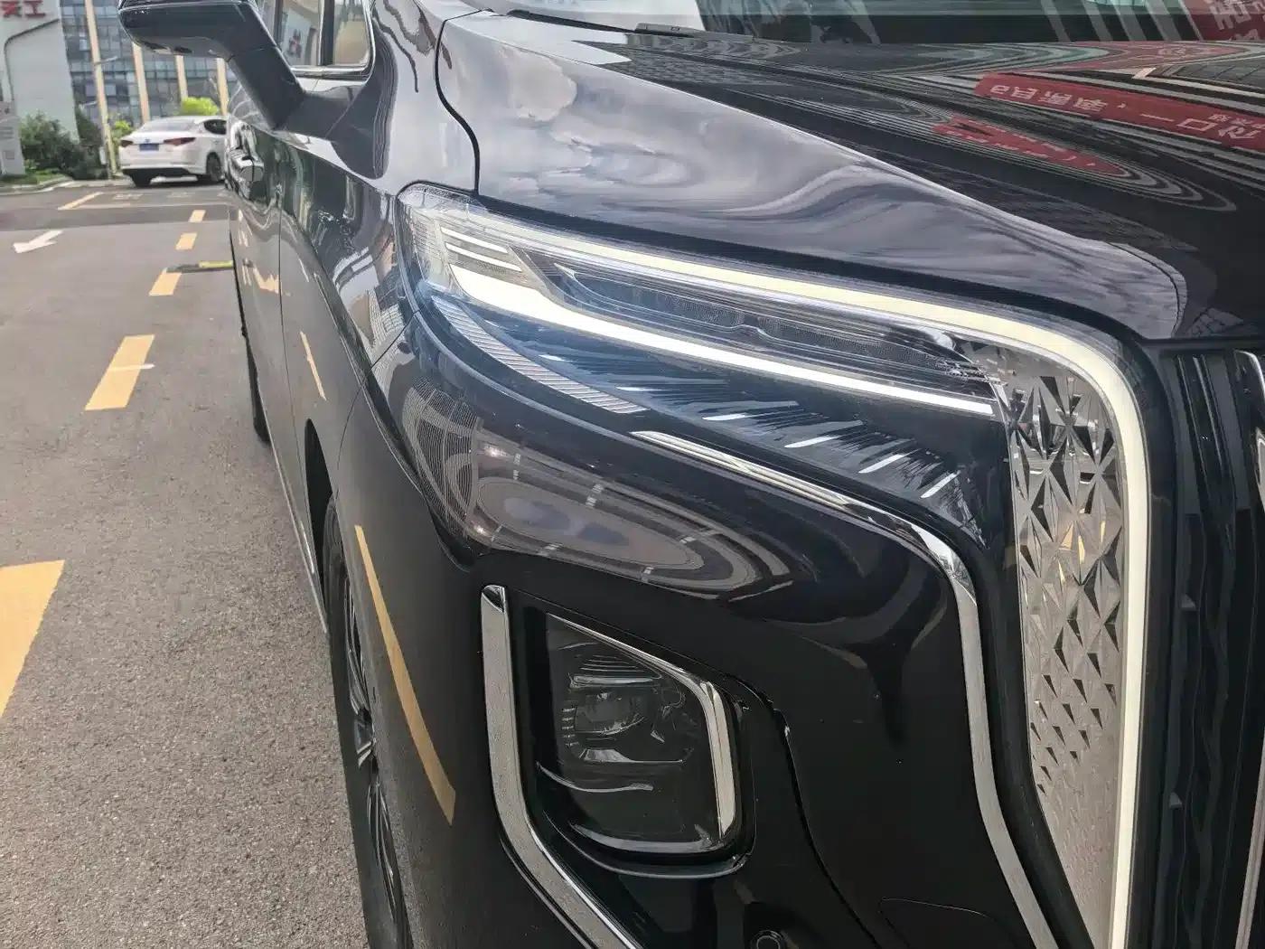 Hongqi HQ9 PHEV 2024 2.0T AWD Luxury Edition — миниатюра 4