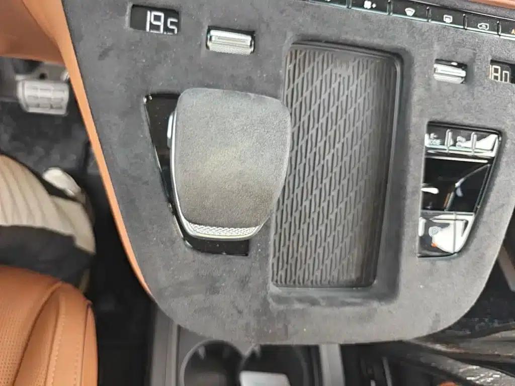 Hongqi HQ9 PHEV 2024 2.0T AWD Luxury Edition — миниатюра 14