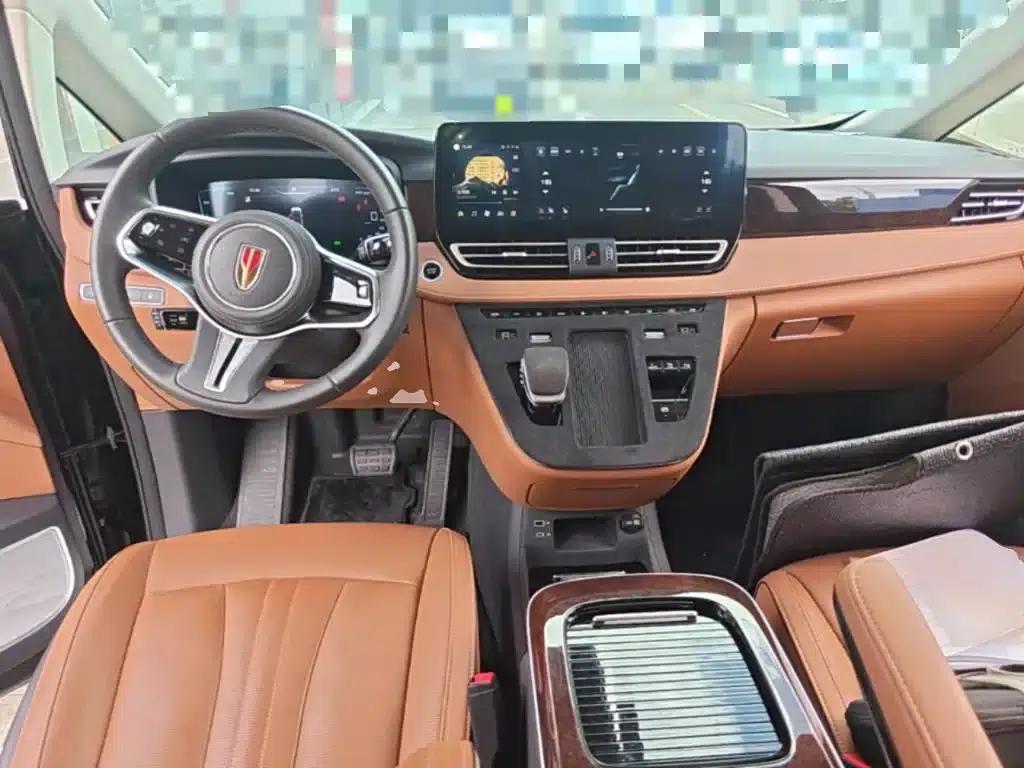 Hongqi HQ9 PHEV 2024 2.0T AWD Luxury Edition — миниатюра 10