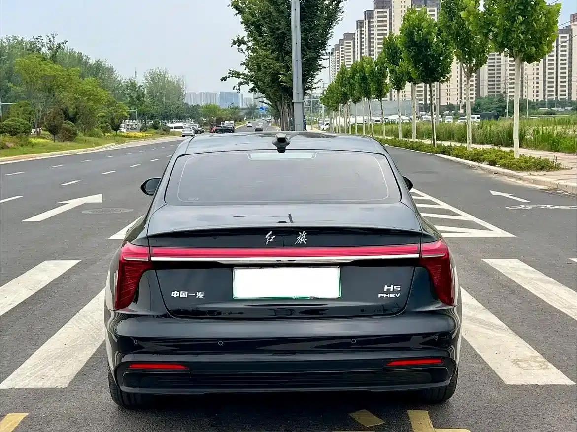 Hongqi H5 PHEV 2025 Model 170 Super Hybrid — миниатюра 6