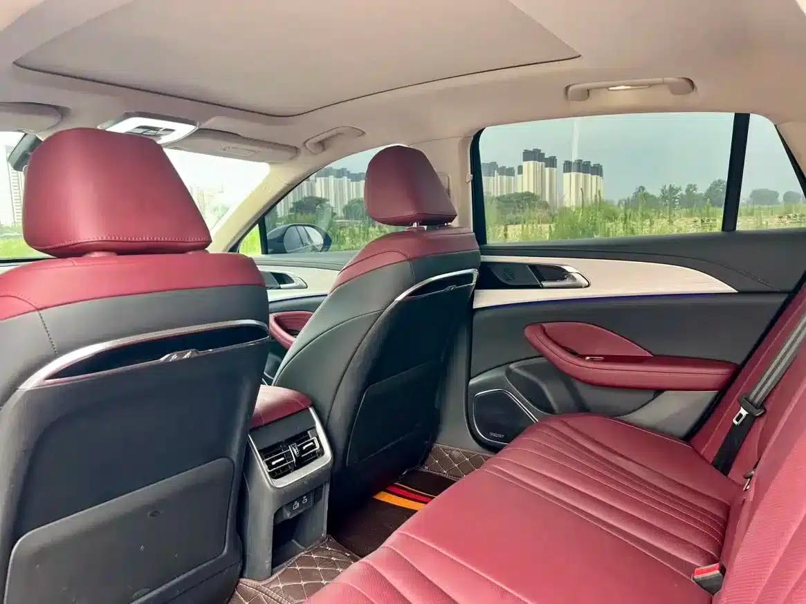 Hongqi H5 PHEV 2025 Model 170 Super Hybrid — миниатюра 8