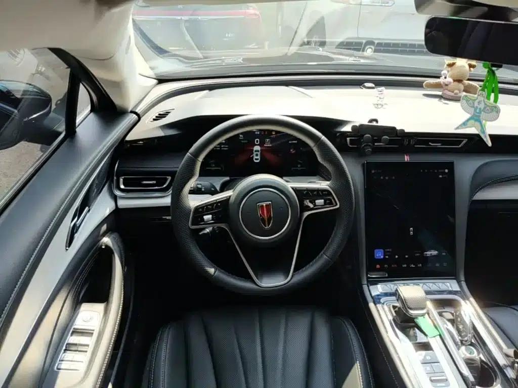 Hongqi H5 PHEV 2025 130 Super Hybrid Edition — миниатюра 17