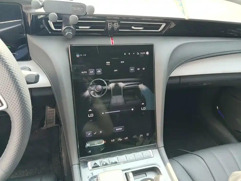 Hongqi H5 PHEV 2025 130 Super Hybrid Edition — миниатюра 20