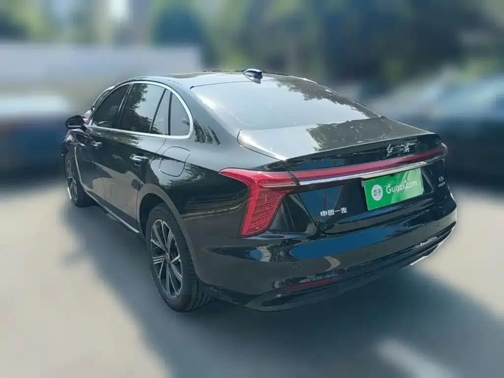 Hongqi H5 PHEV 2025 130 Super Hybrid Edition — миниатюра 9