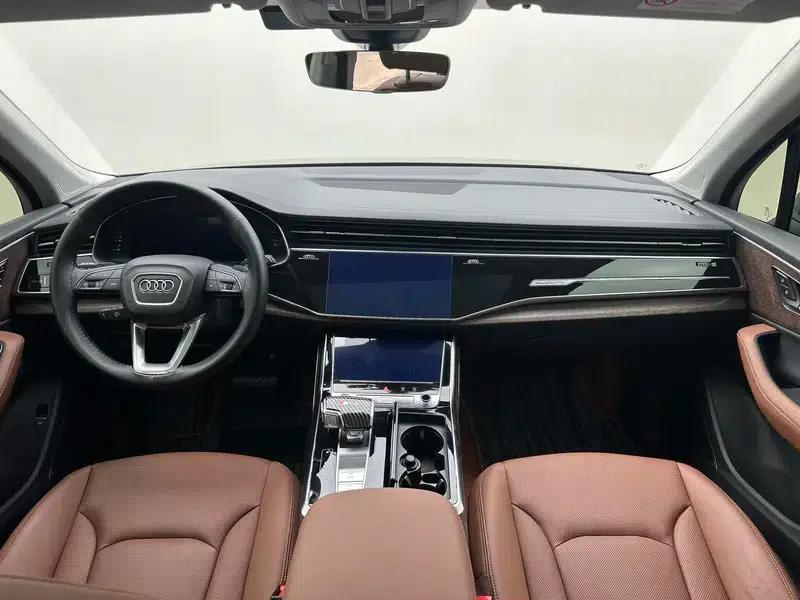 Audi Q7 2024 55 TFSI quattro S line Sport — миниатюра 6
