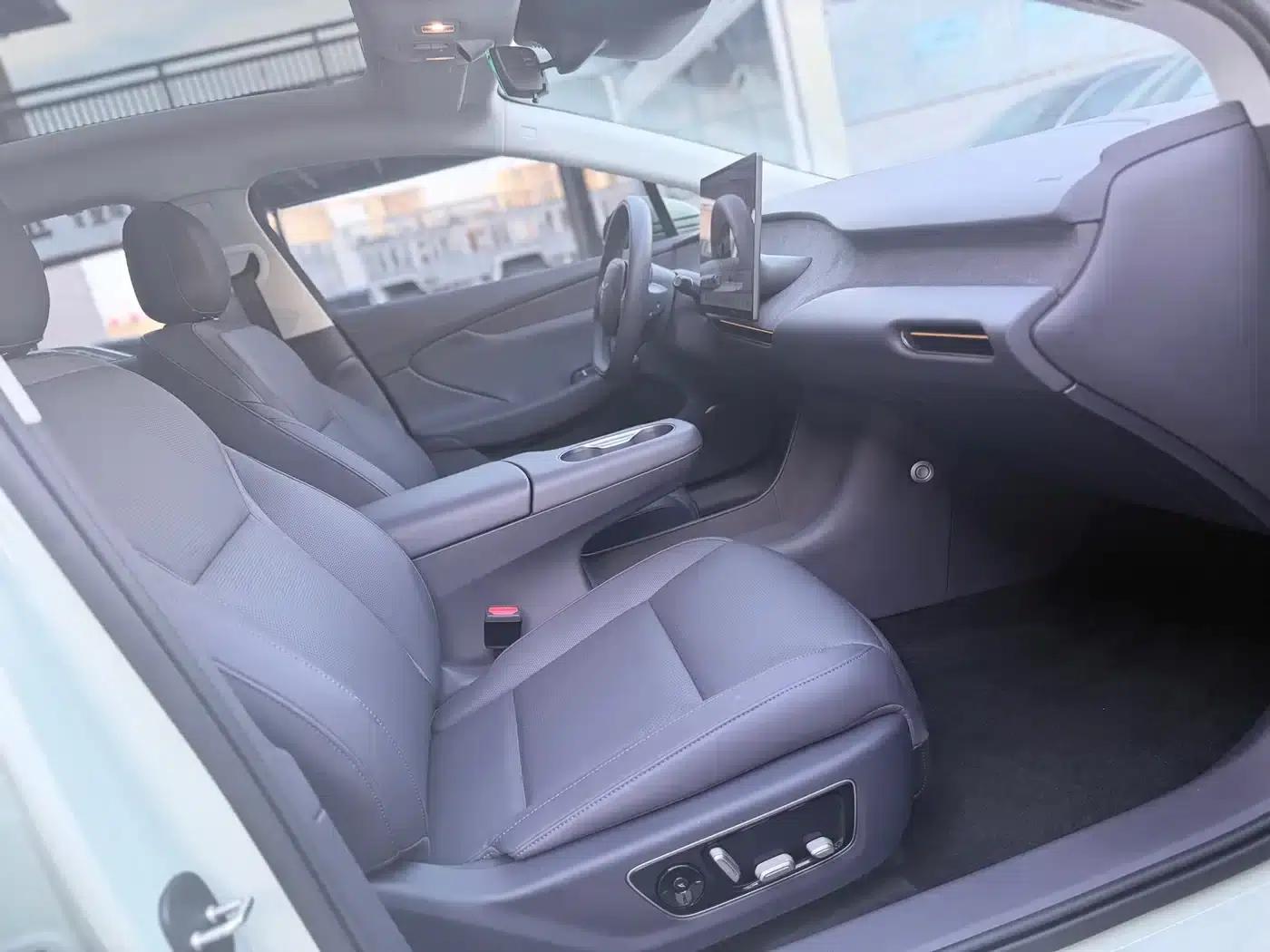 Hongqi Tiangong 05 2025 Model 550 Smart Selection Edition — миниатюра 12