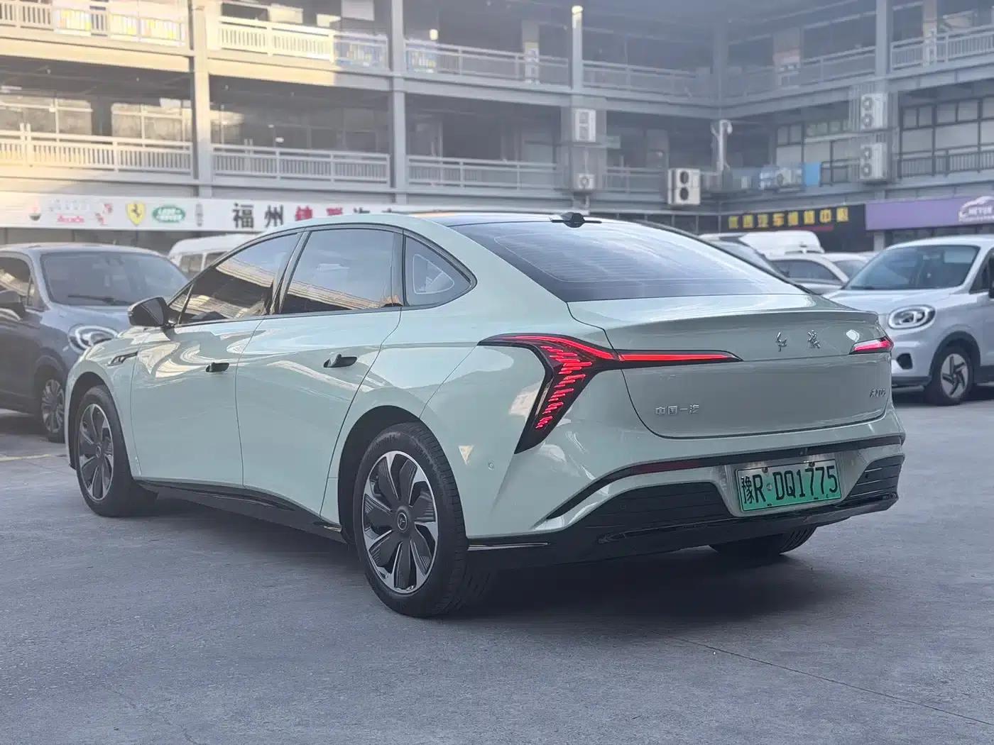 Hongqi Tiangong 05 2025 Model 550 Smart Selection Edition — миниатюра 4