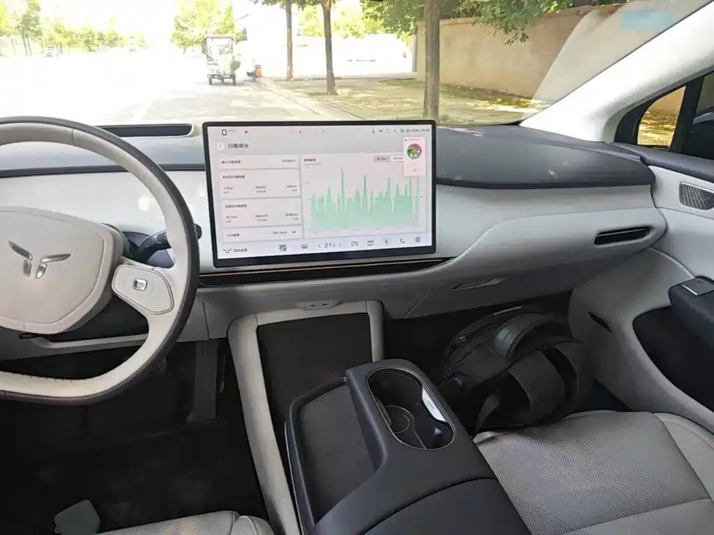 Hongqi Tiangong 05 2025 Model 550 Smart Selection Edition — миниатюра 13