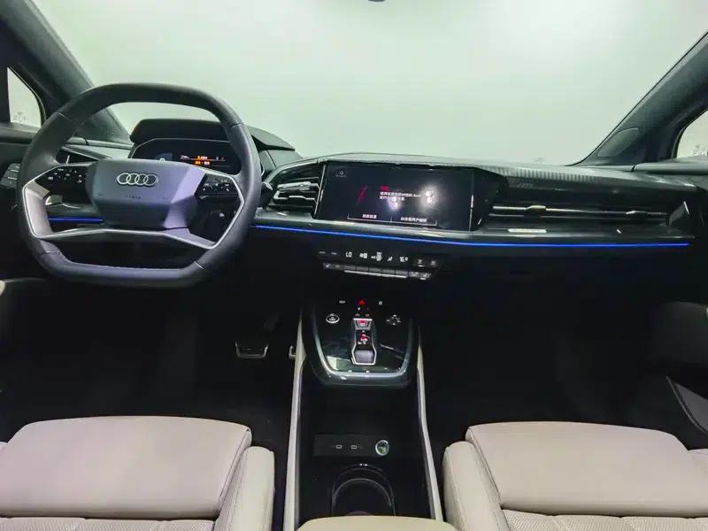 Audi Q4 e-tron 2022 40 e-tron First Edition — миниатюра 14