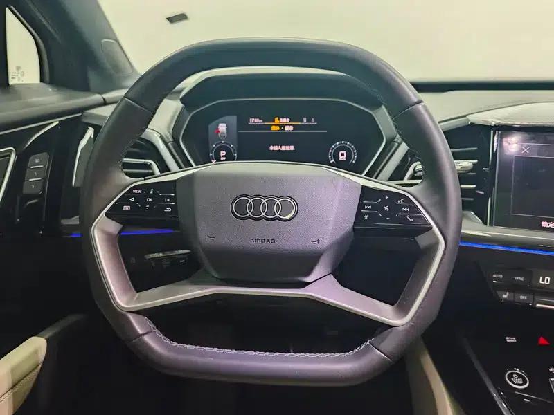 Audi Q4 e-tron 2022 40 e-tron First Edition — миниатюра 16