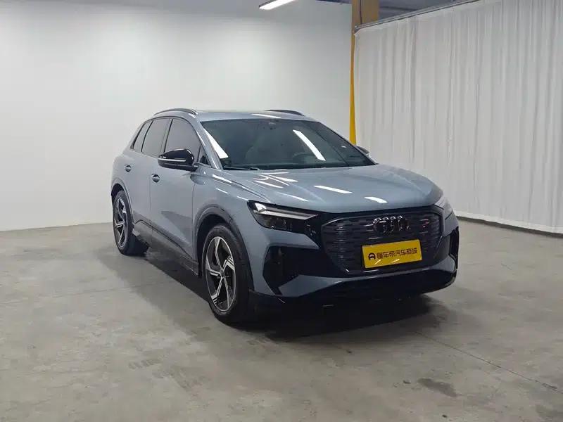 Audi Q4 e-tron 2022 40 e-tron First Edition — миниатюра 3