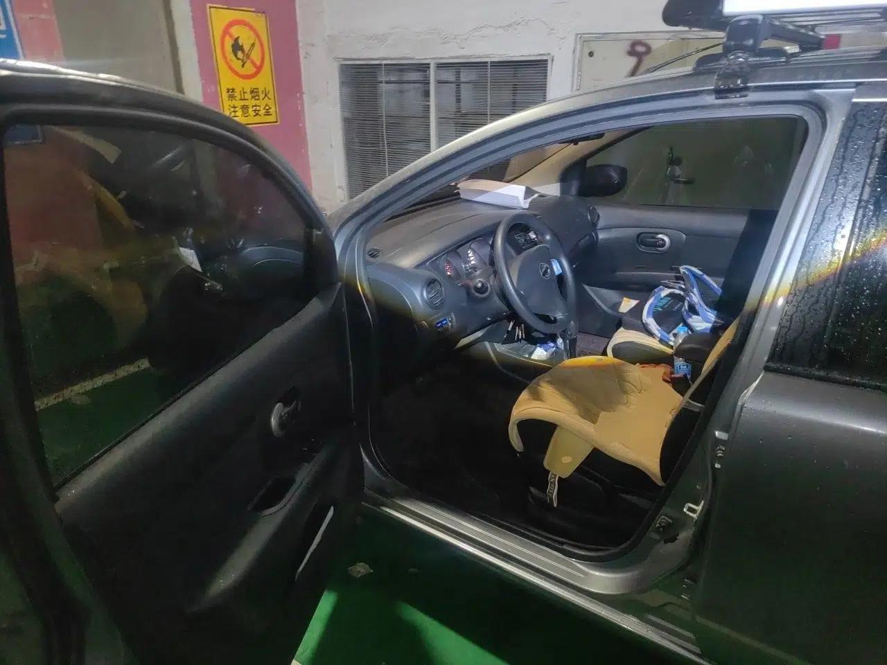 Nissan Livina 2015 1.6XE CVT Comfort Edition — миниатюра 16