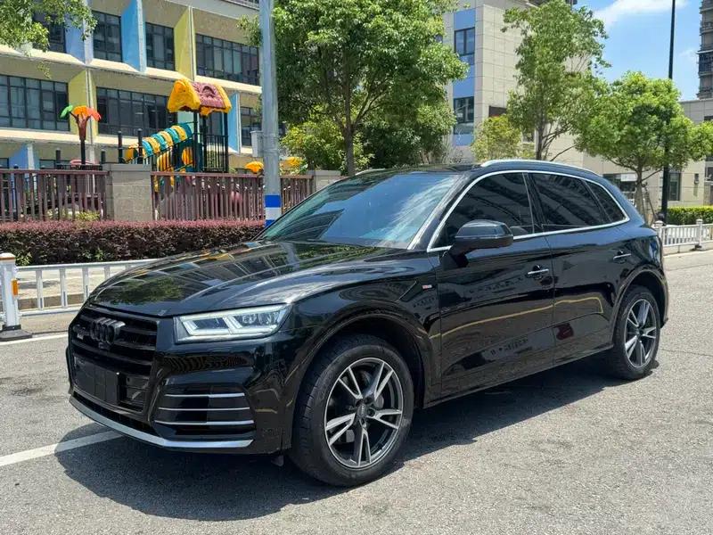 Audi Q5L Sportback 2021 40 TFSI Fashion Edition — миниатюра 1