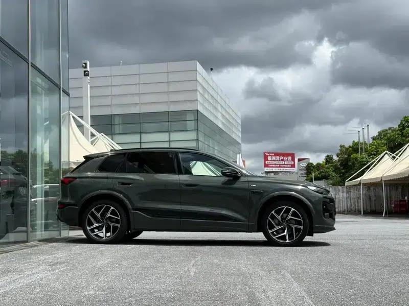 Audi Q6L e-tron 2026 First Edition — миниатюра 5